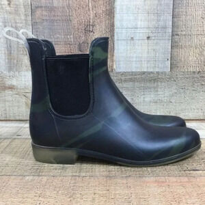 J. Crew Black Green Swirl Rubber Chelsea Boots Womens 7 Slip On Ankle Bootie